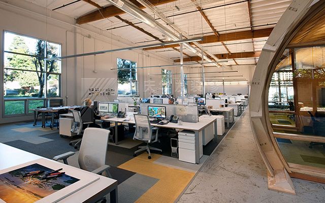 辦公室裝修設計必須符合員工的工作性質(zhì)